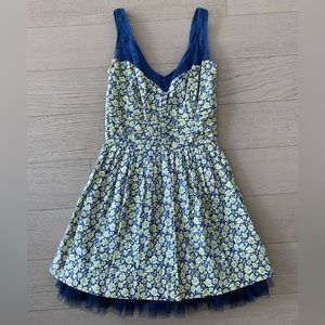 FREE PEOPLE Day Dress, sundress, Vintage, lightly worn, fit & flair, lace detail